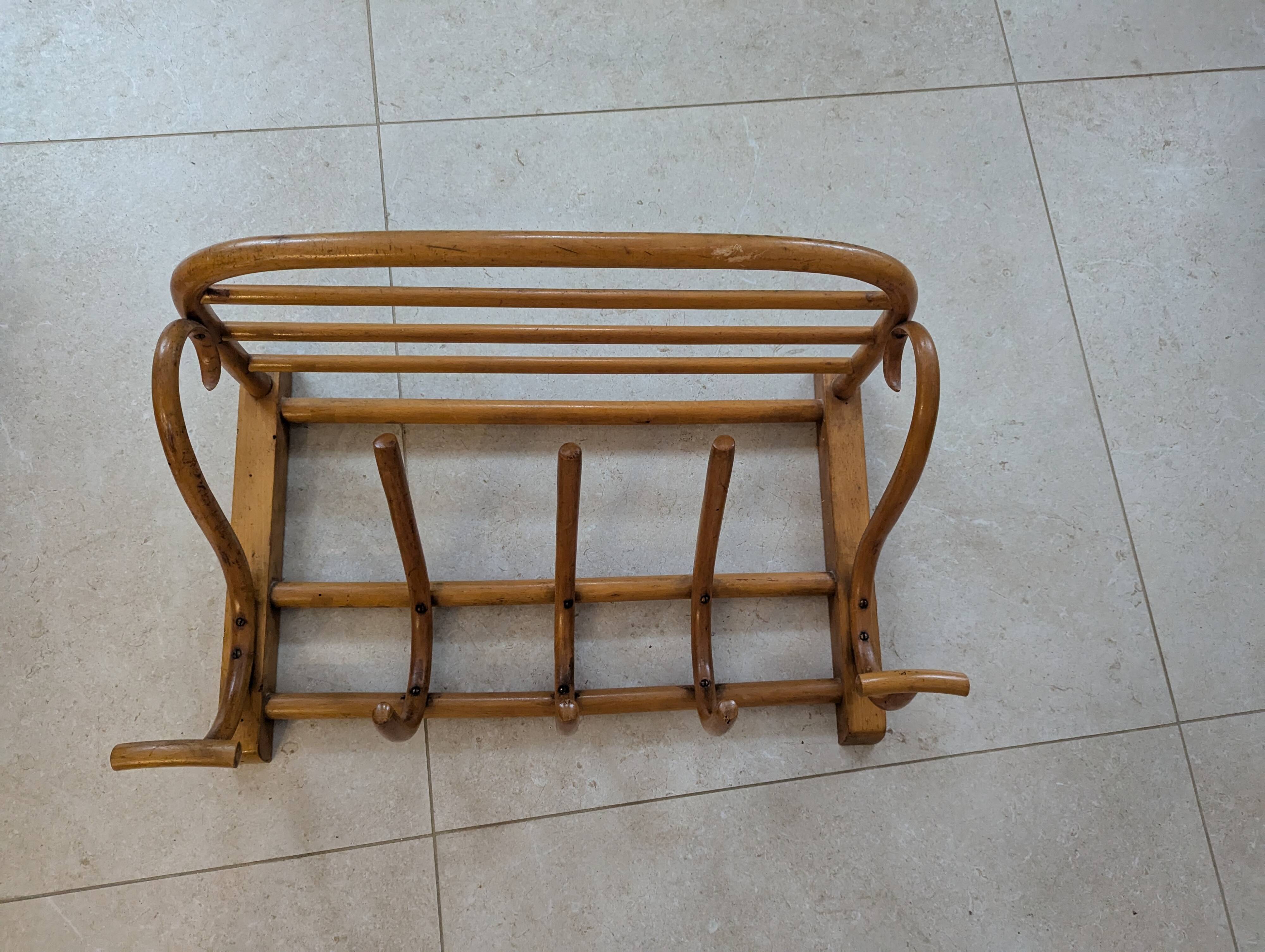 Fischel curved wood wall coat rack