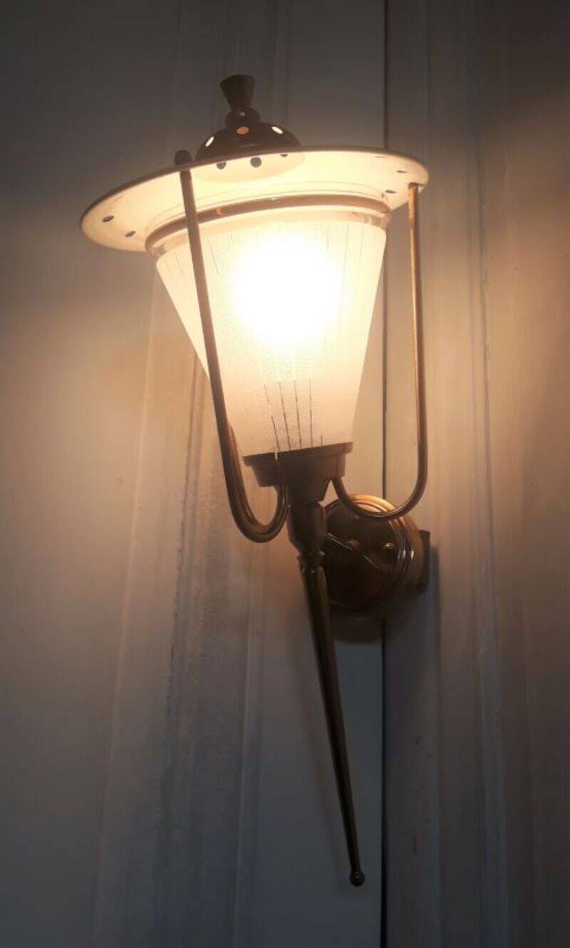 pair of wall-mounted torch lights corner 1950-1960 Arlus or Lunel glass metal