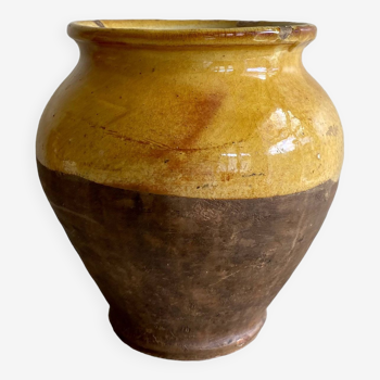 Grease pot, vase