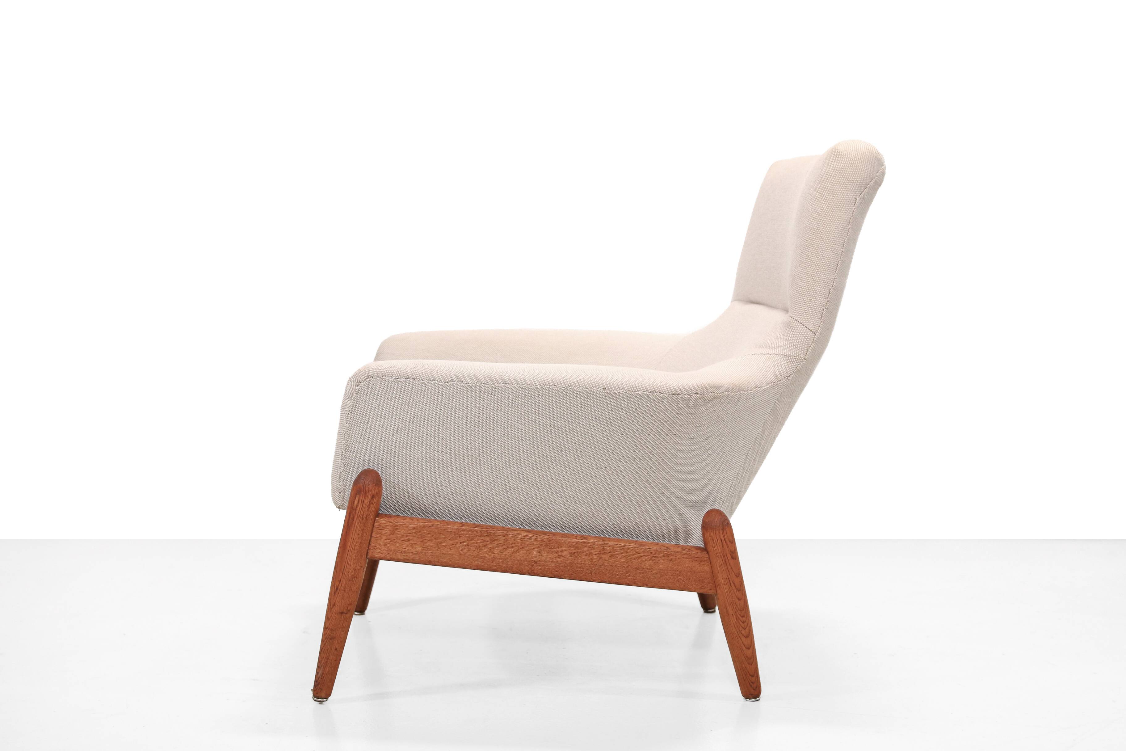 Oak PD30 lounge chair by Ib Kofod Larsen for Bovenkamp