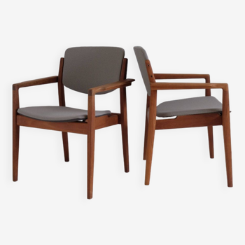 Finn Juhl Pair of armchairs model 196