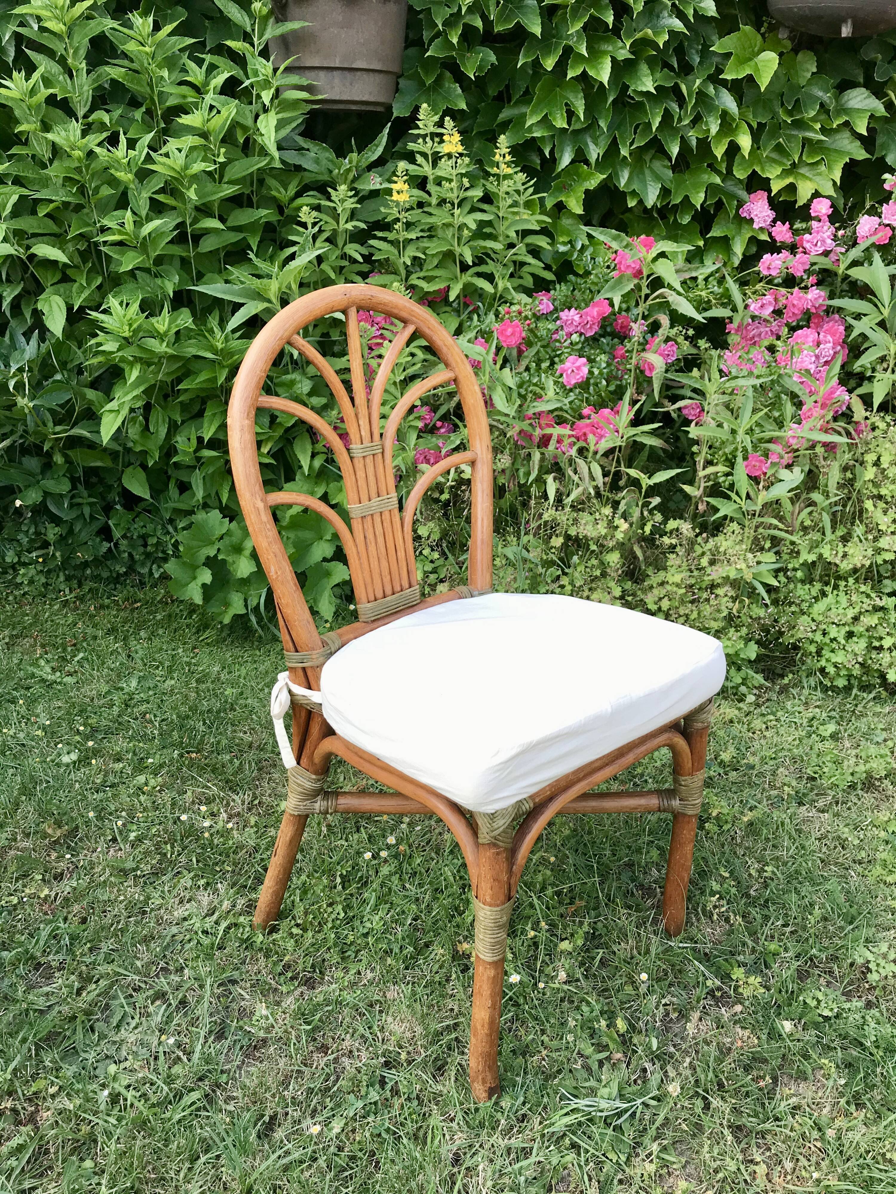 Set of 3 rattan / bamboo chairs with cushions years 1960-1970