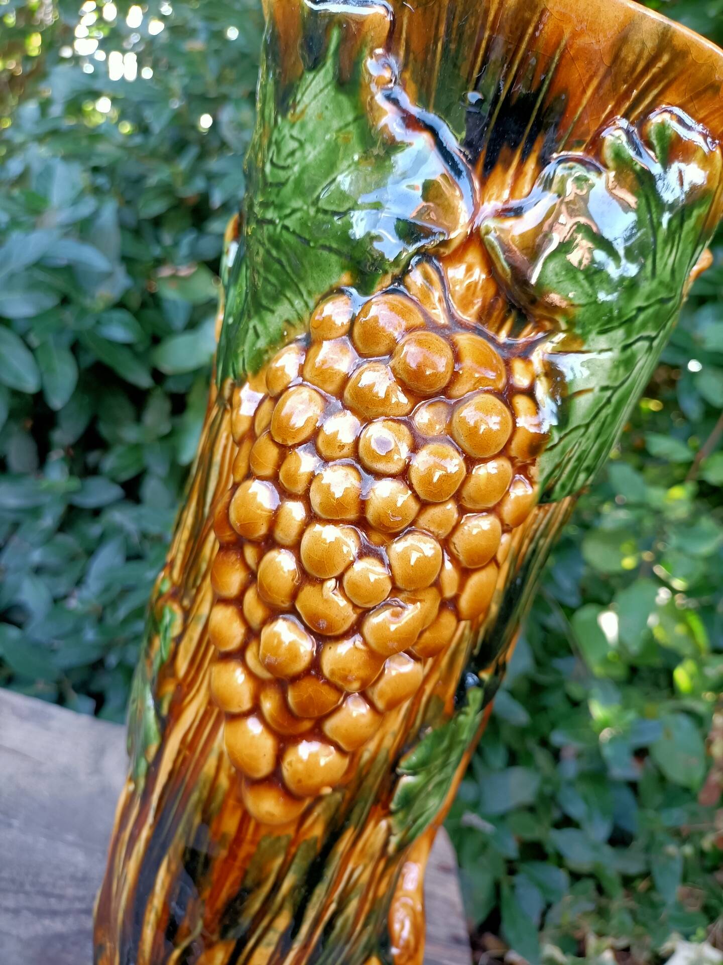 Retro Grapevine Barbotine Vase