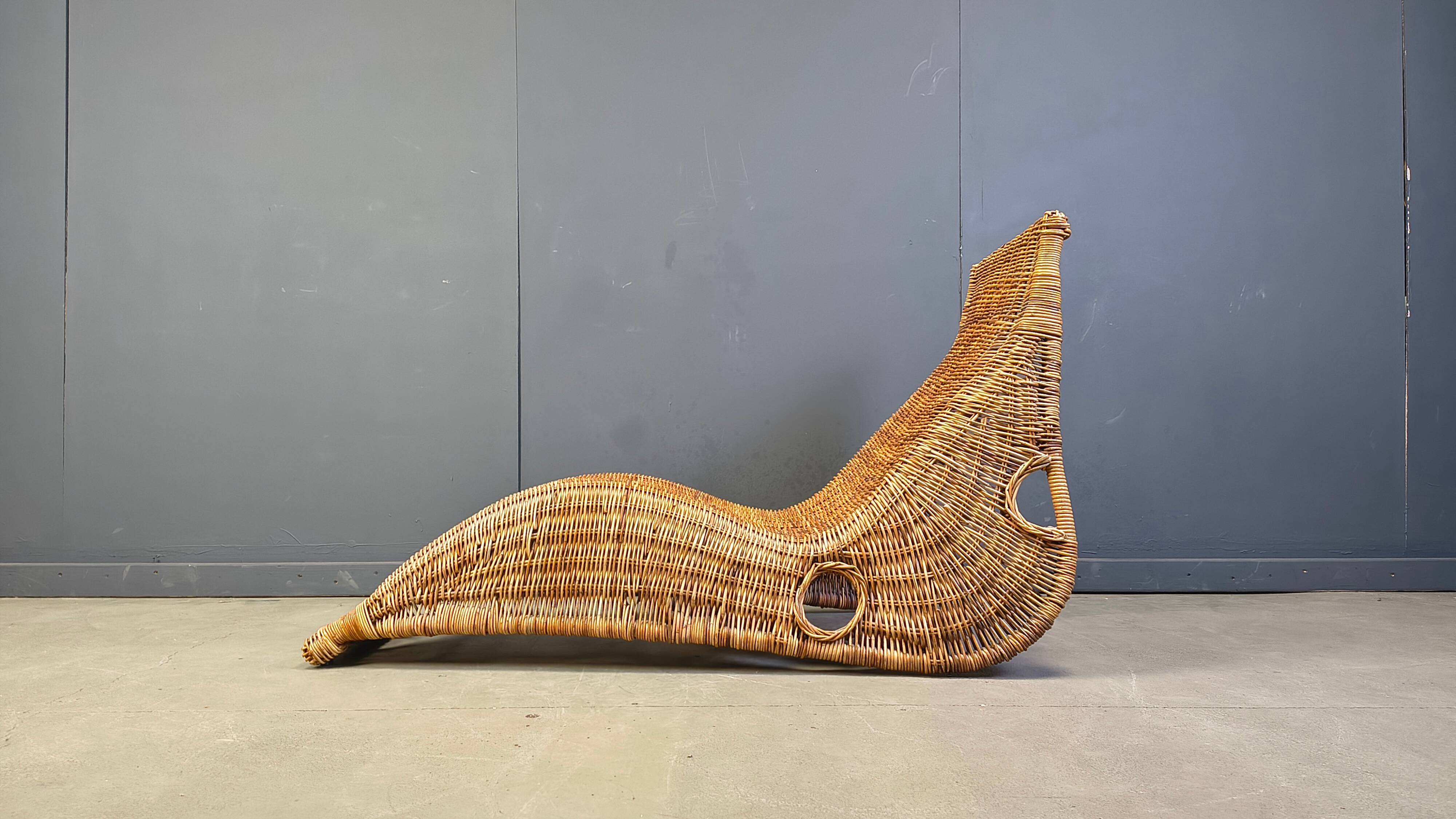 Wicker chaise longue, 1970s