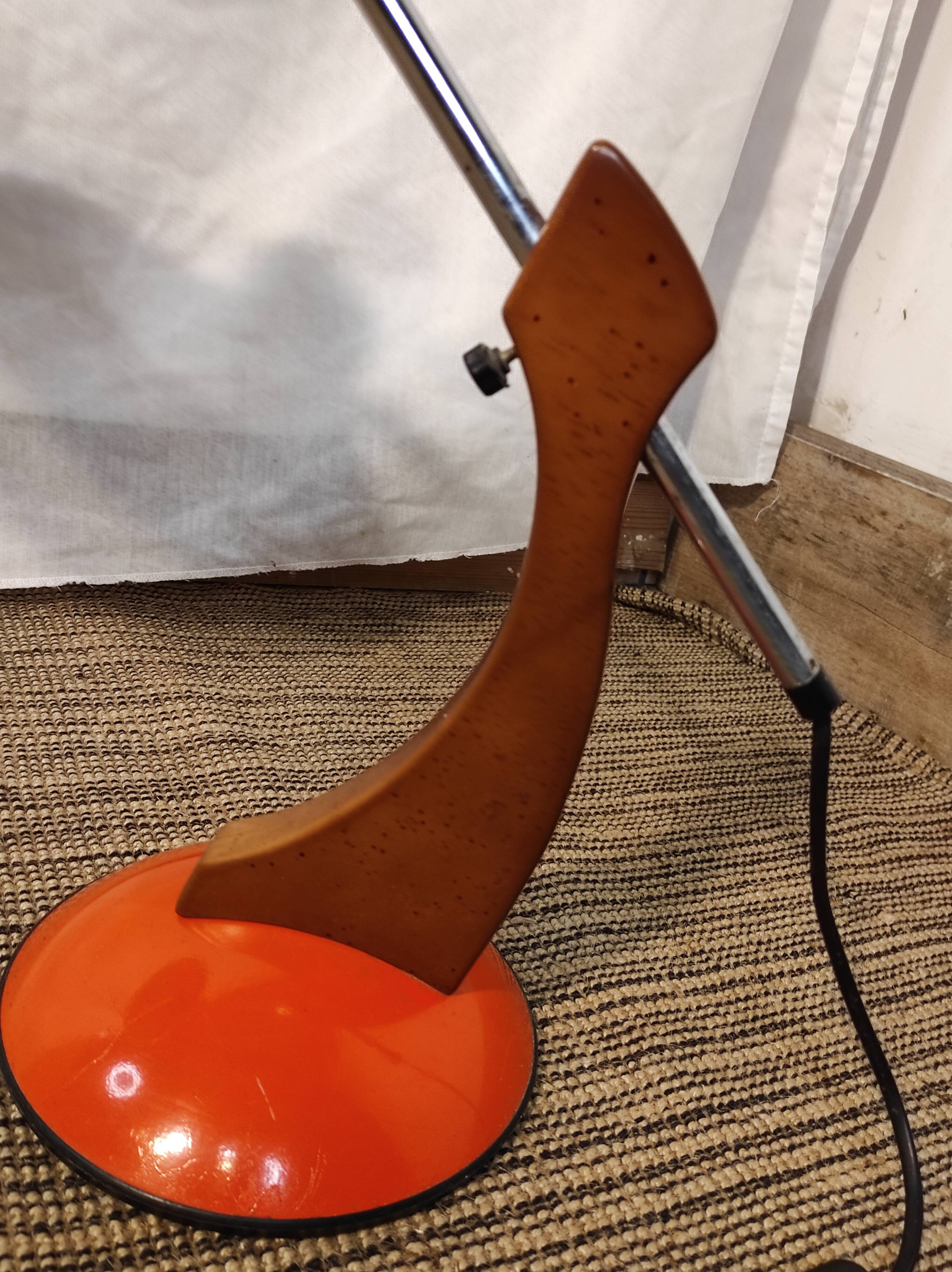 Desk lamp design 1970