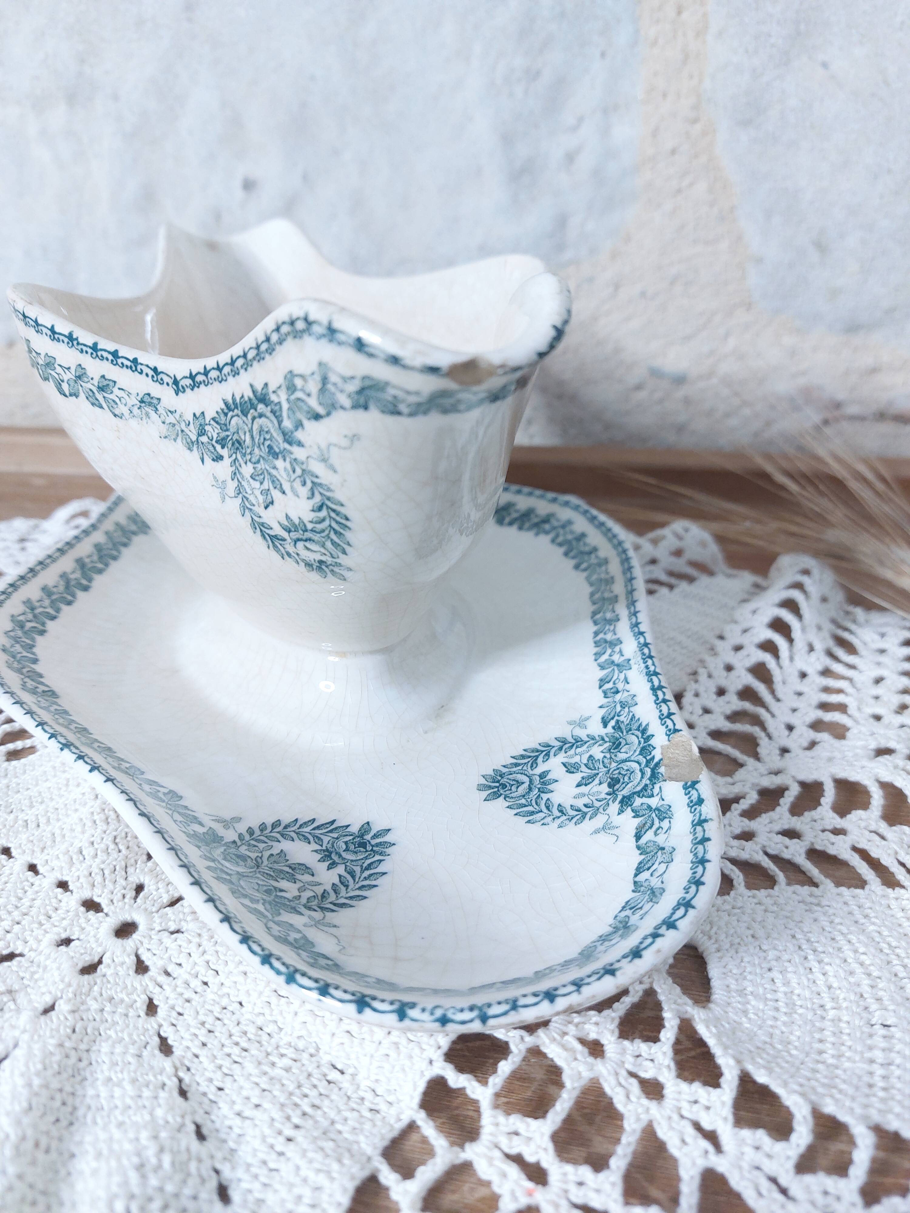 Rare and very pretty old Longwy St Cyr SFNGR sauce boat, France