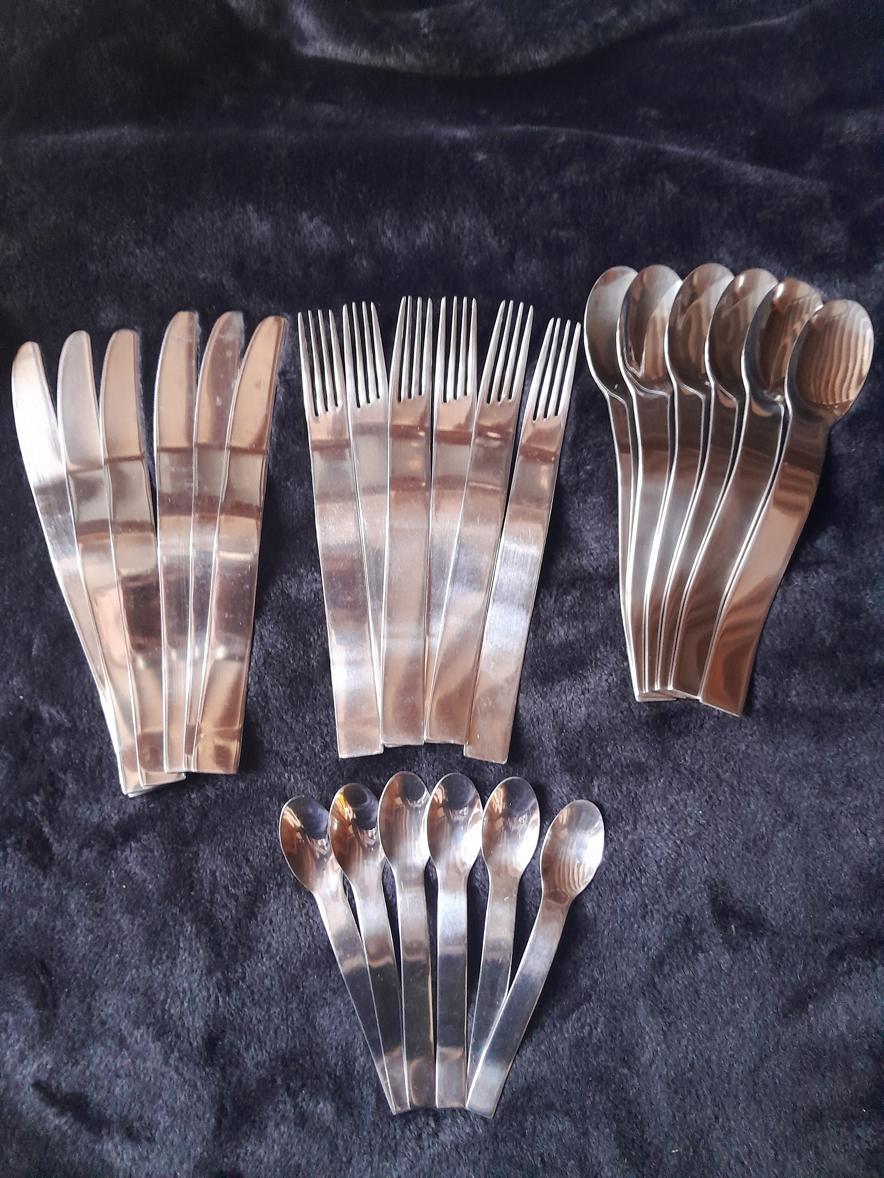 Vintage post-modern cutlery