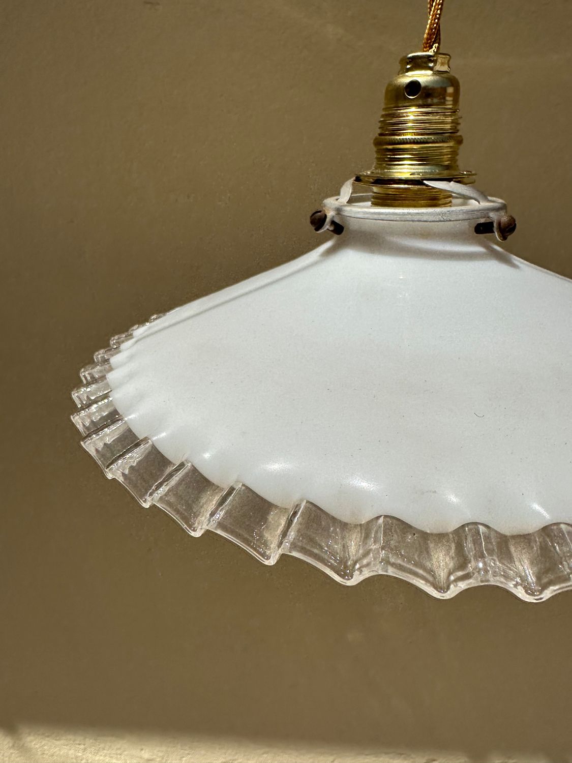 Vintage opaline suspension white and transparent claw brass electricity new