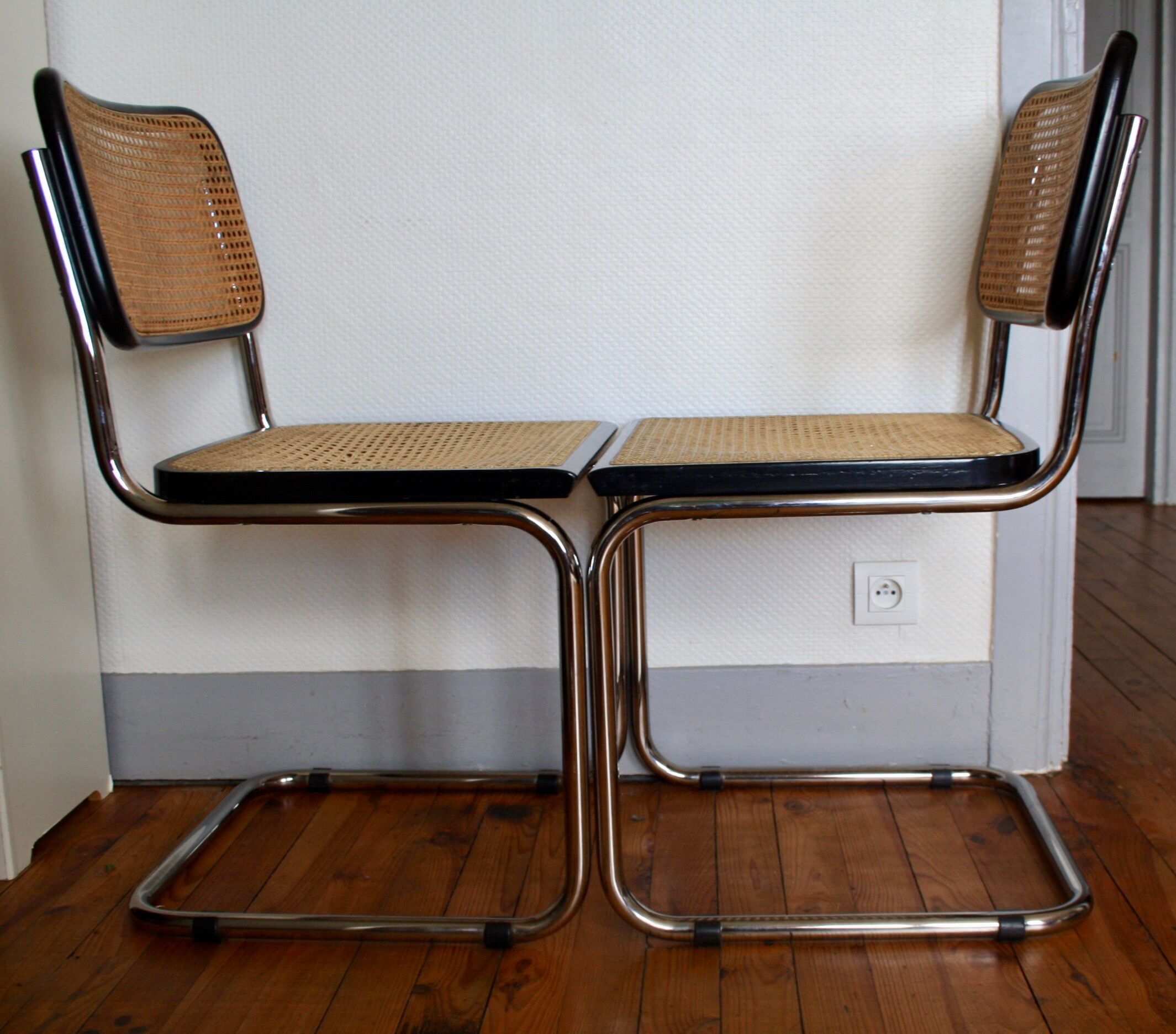 Chaises Cesca B32 par Marcel Breuer cannées