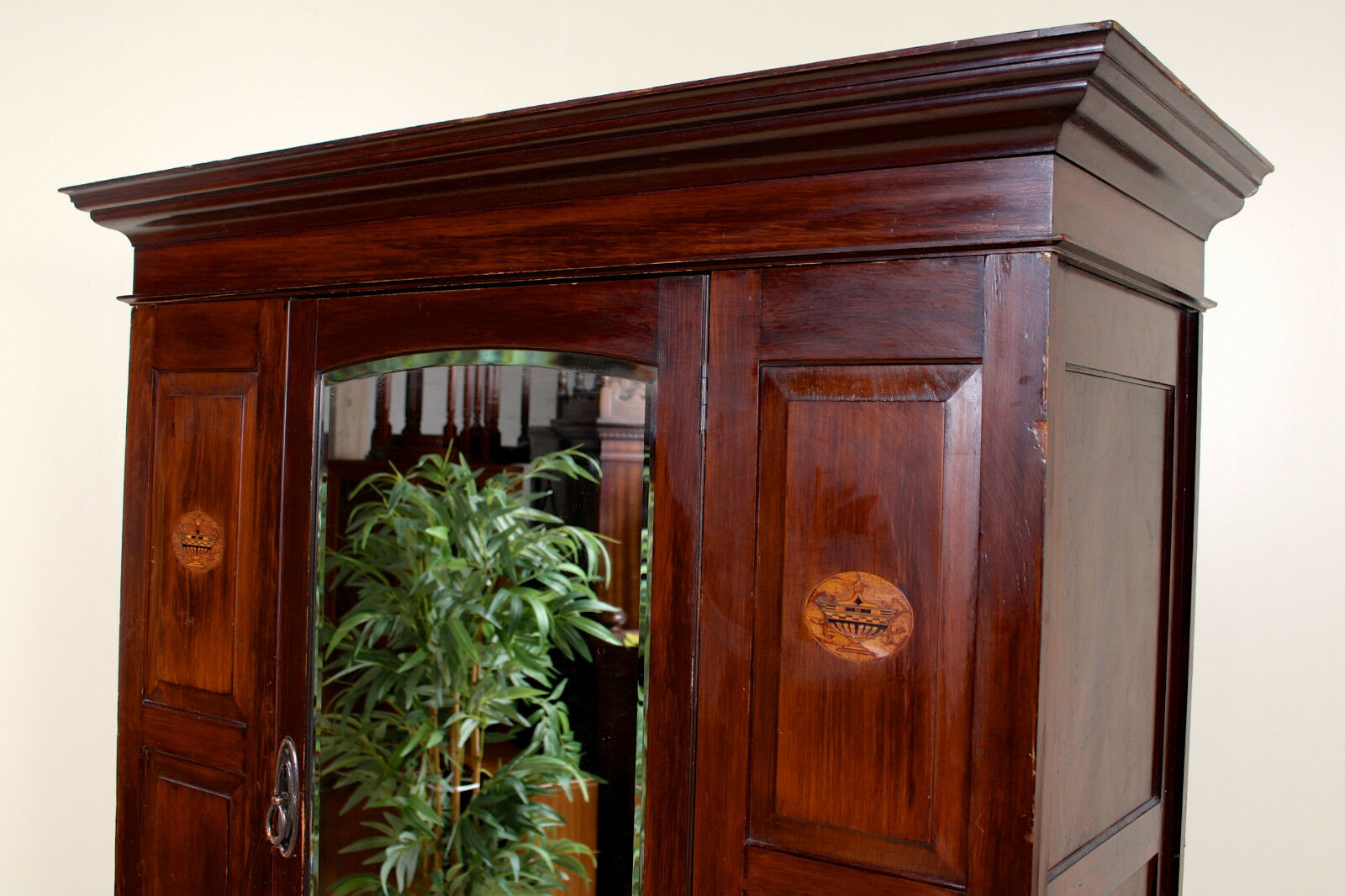 Wardrobe mahogany carved mirror new art