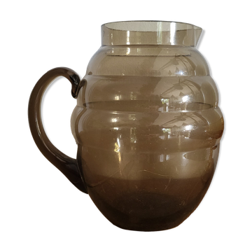 Carafe en verre ambré