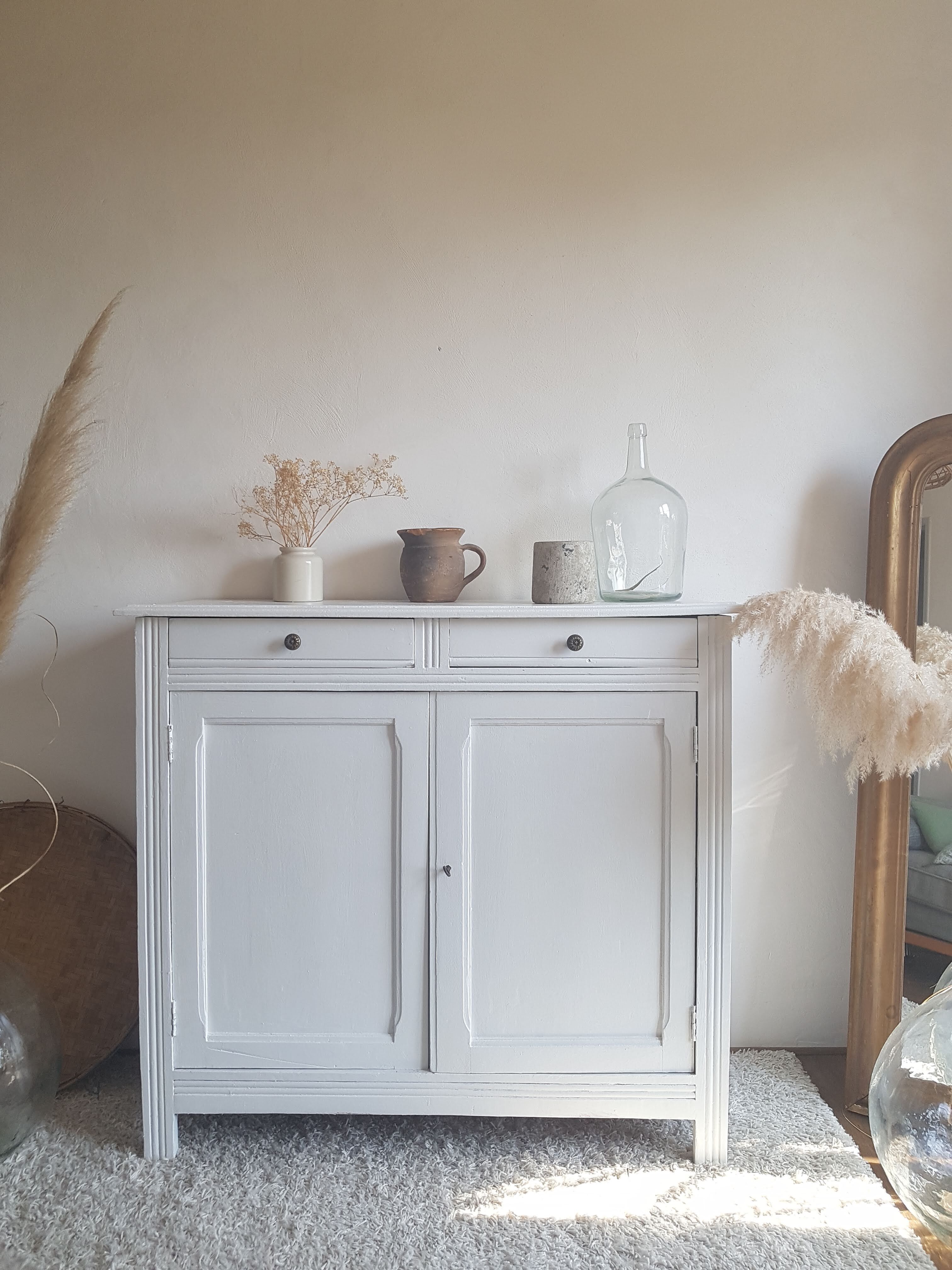 Old white Parisian buffet