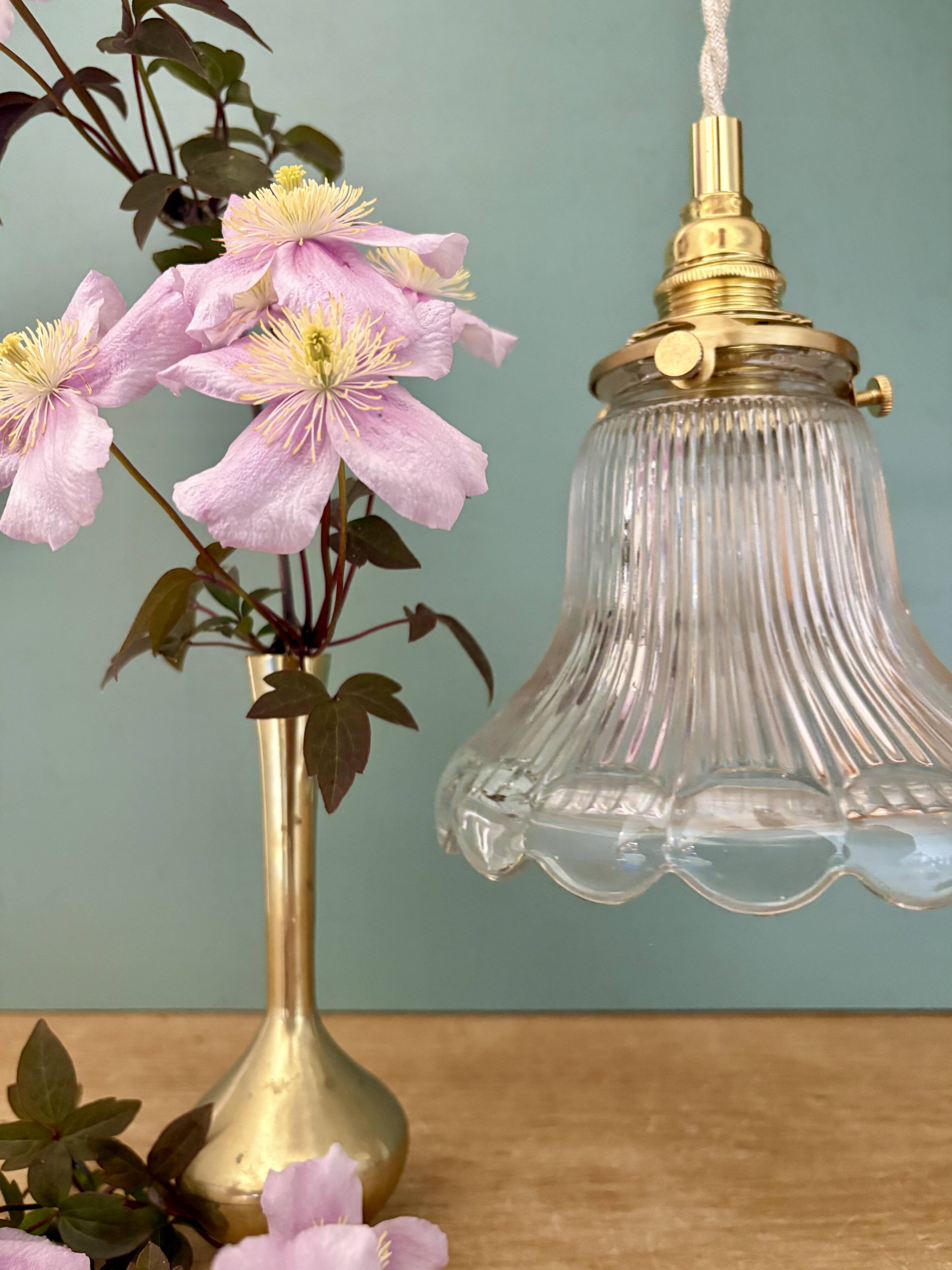 Suspension tulipe vintage en verre holophane