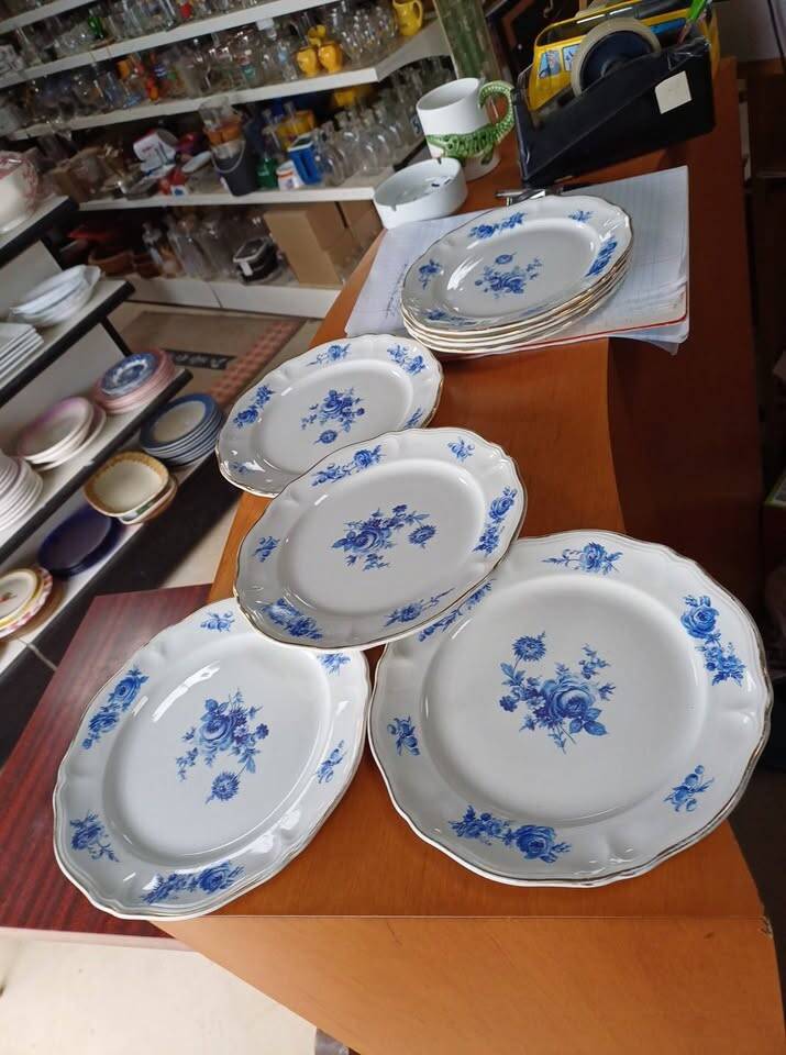 Plates from the Moulin des Loups in Orchies, France