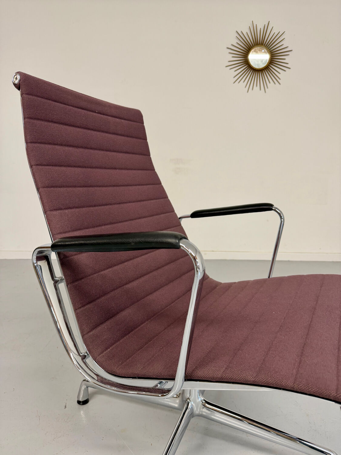 EA 122 swivel chair designed by Charles and Ray Eames for Vitra, 1980s.