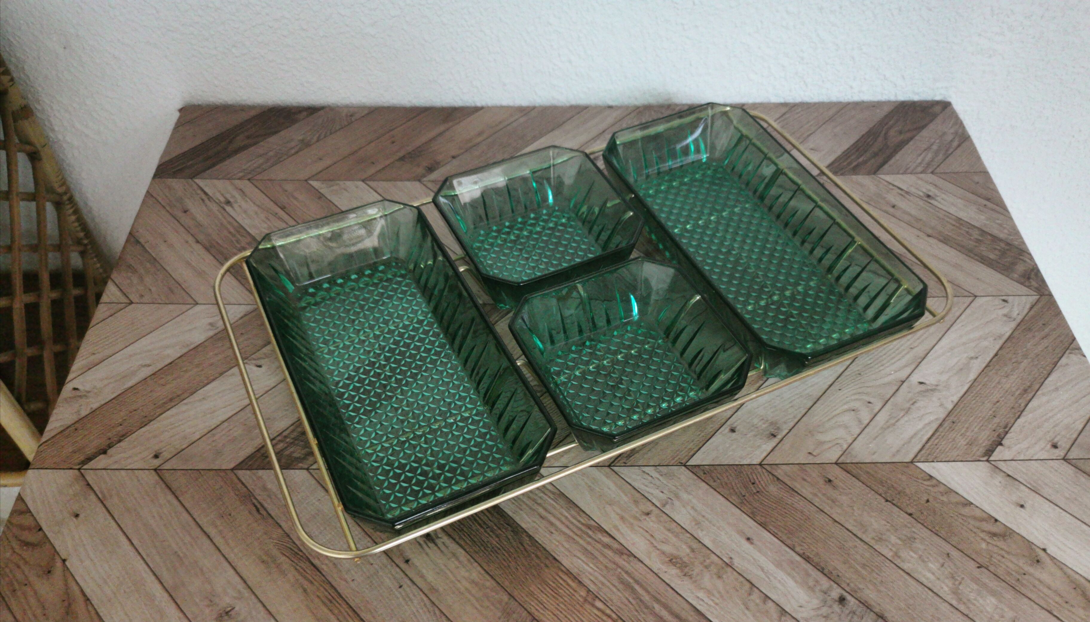 Arcoroc Emerald green and gold aperitif tray