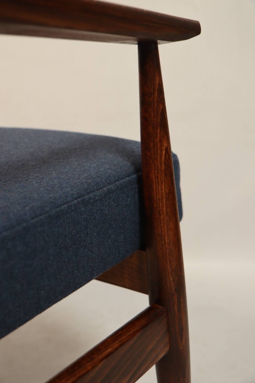 Vintage armchair natural wool blue marin modern design by H.Lis