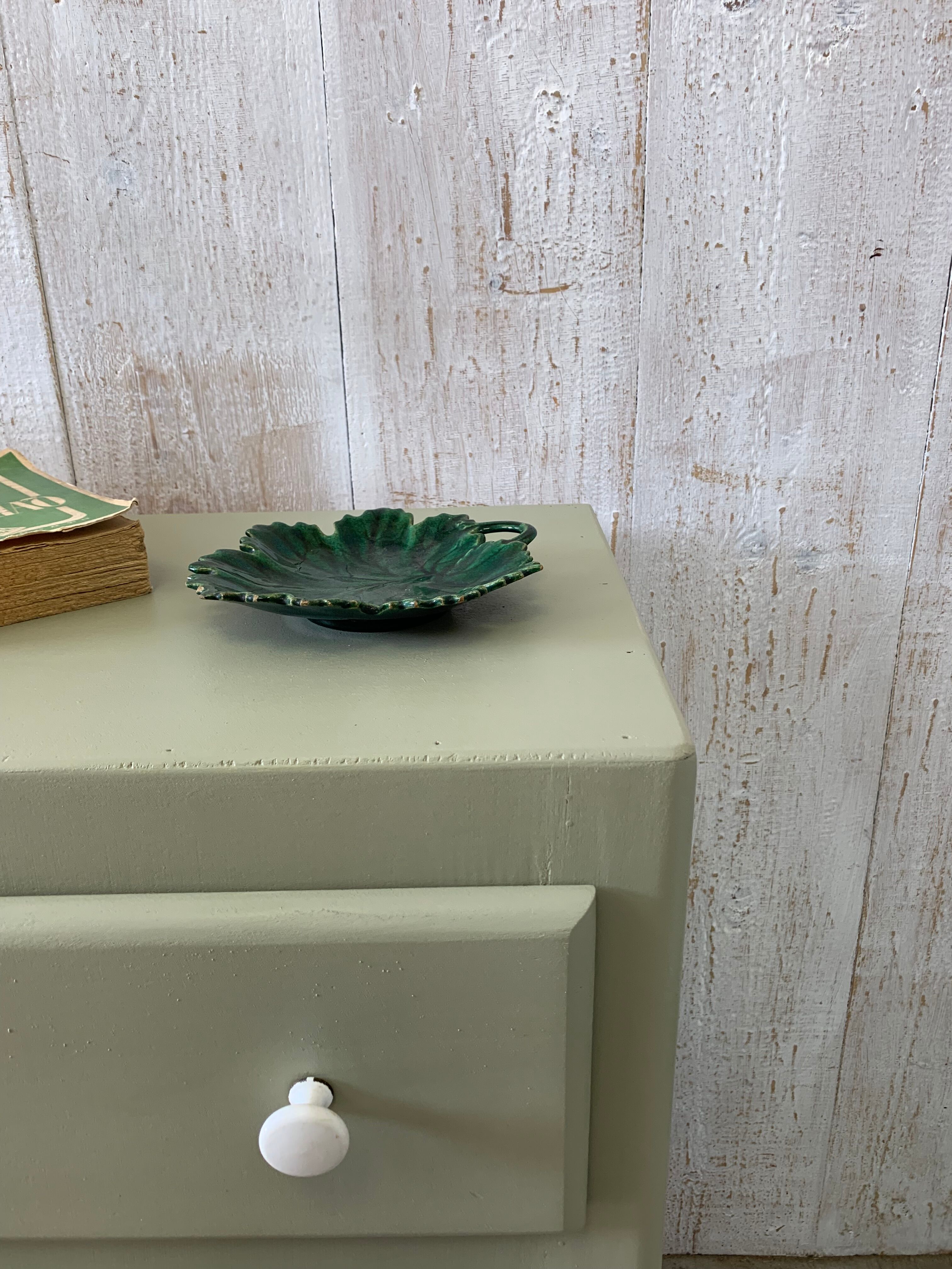 Vintage chest of drawers