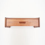 Table de chevet suspendu en teck, design danois, années 1970, production: Danemark