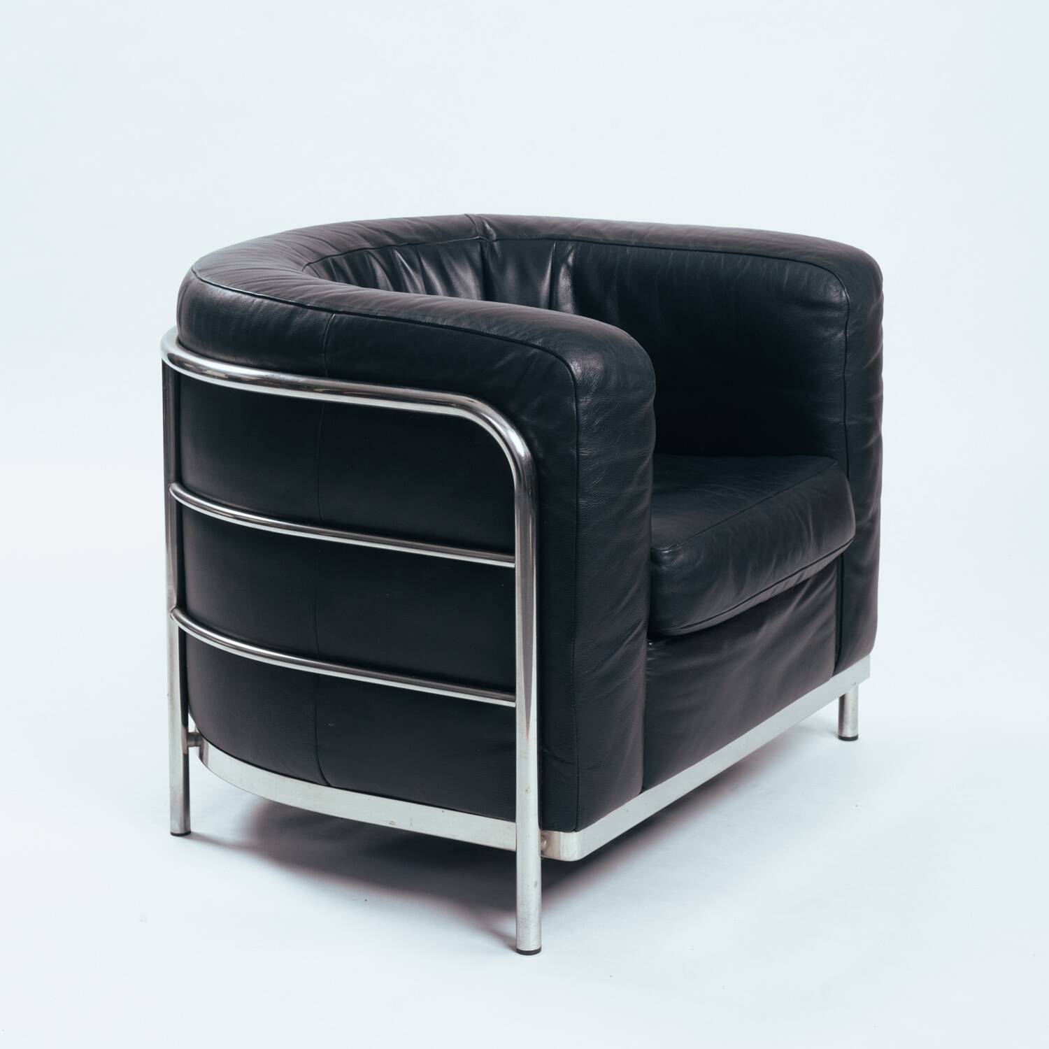 Zanotta onda black leather lounge chair, Italy 1980s