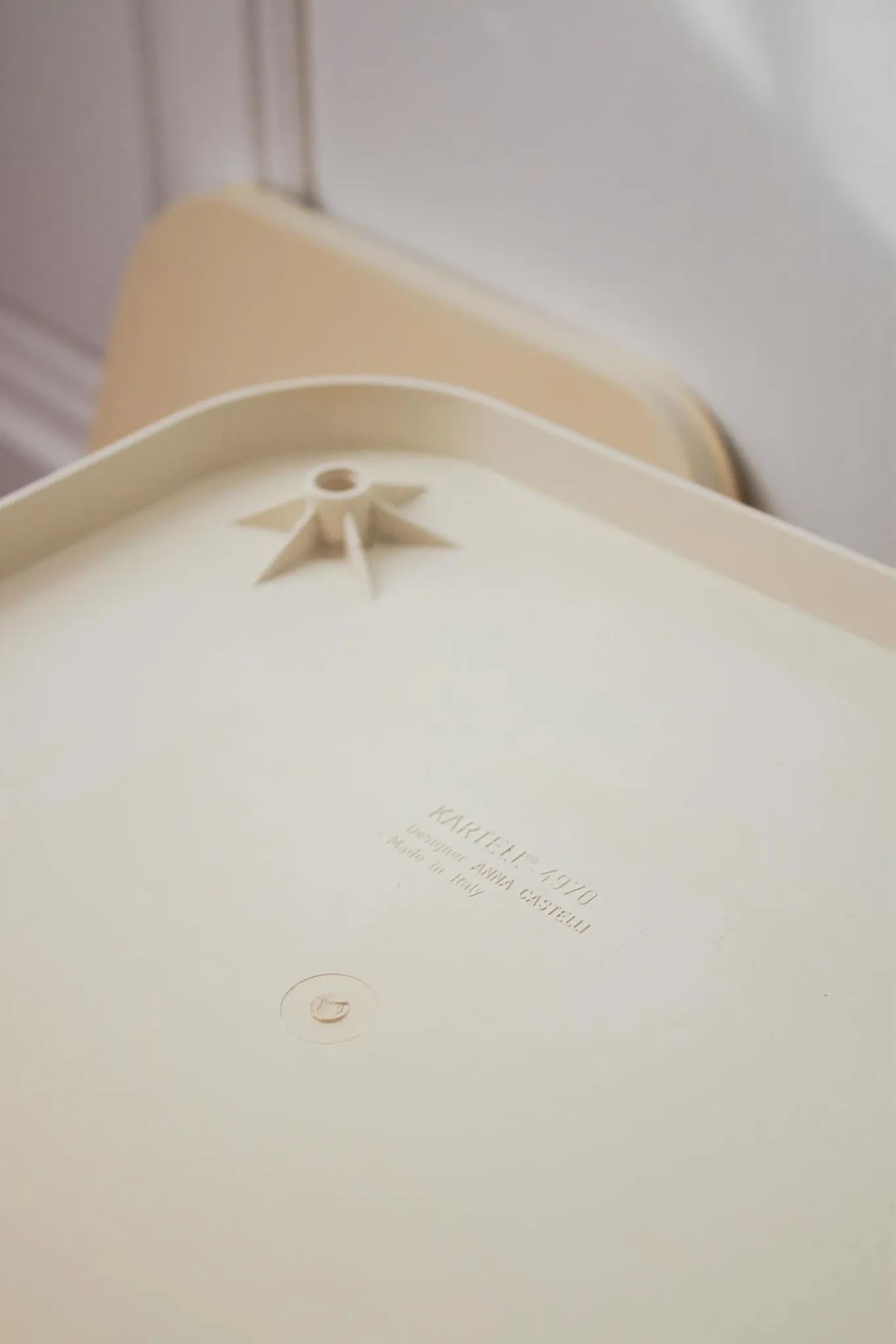 Vintage Componibili by Anna Castelli Ferrieri for Kartell, cream white,