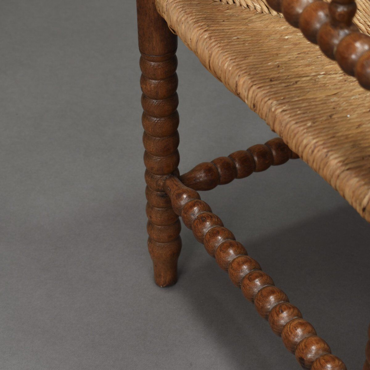 Vintage turned oak corner side chair, 1930s