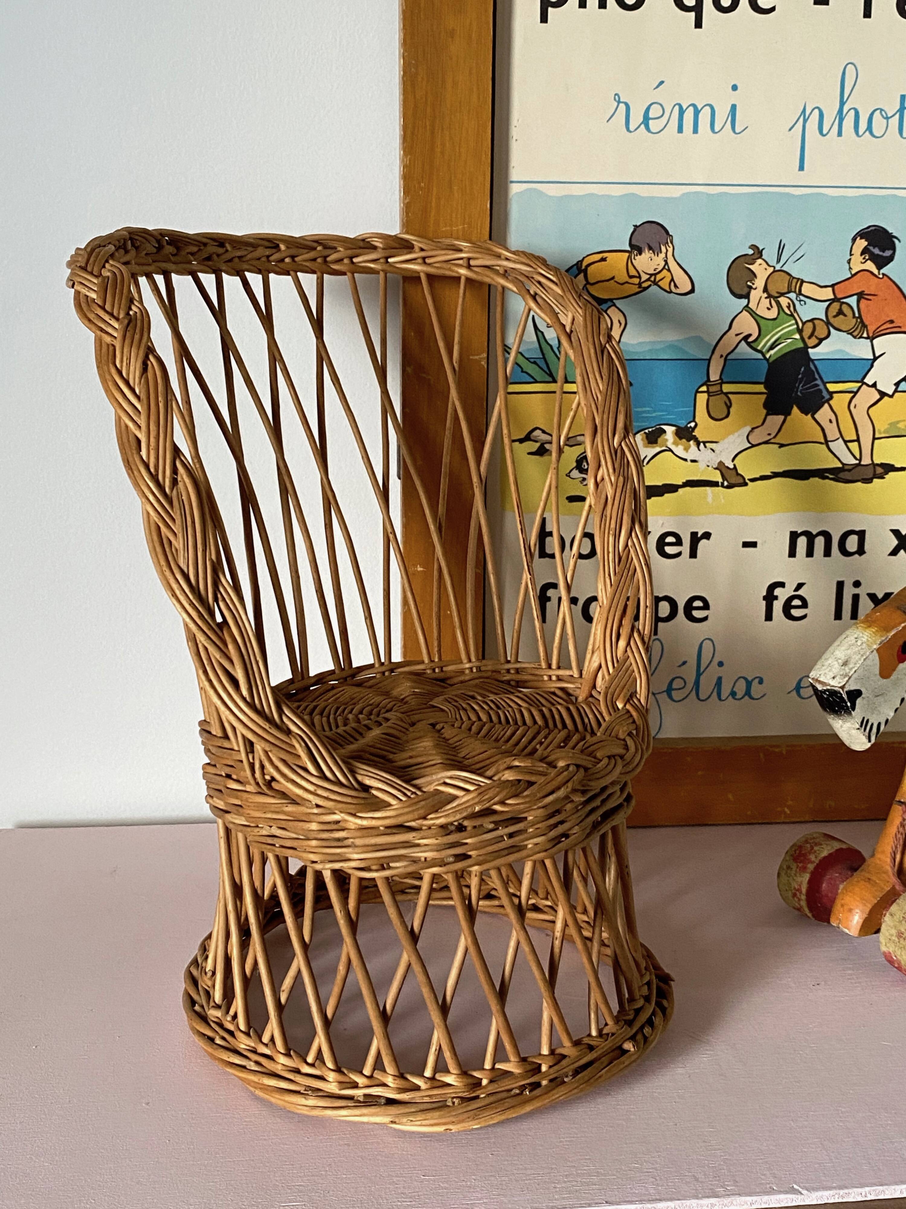 Rattan armchair for doll