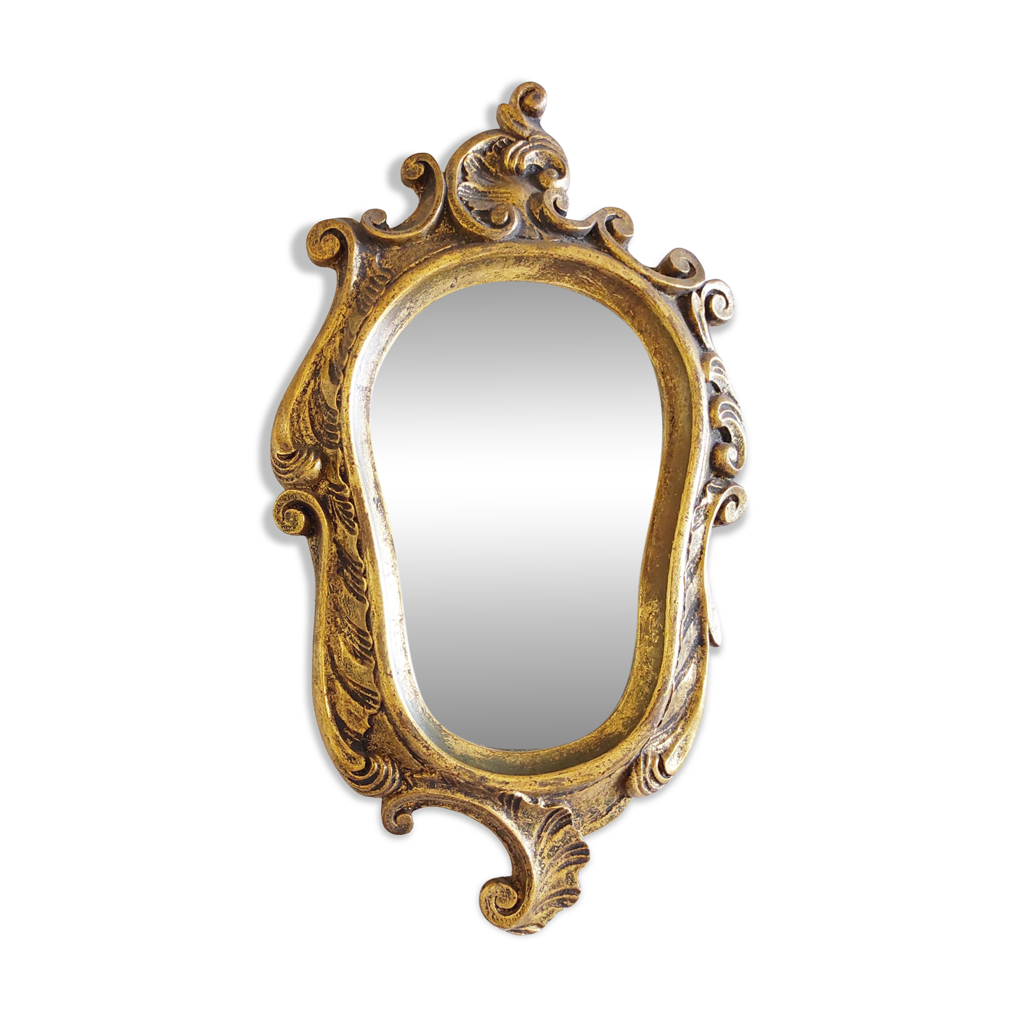Miroir en bois doré
