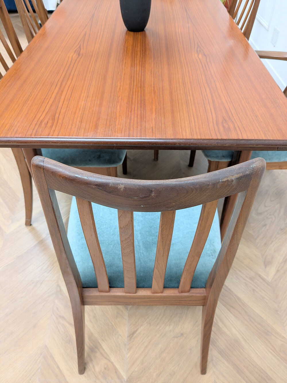 4 chaises et 2 fauteuils Gplan vintage en teck