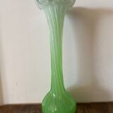 Green and white soliflore