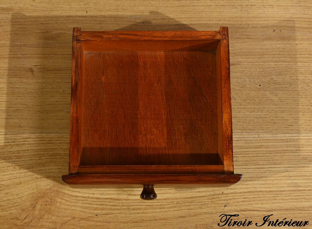 Meuble Vitré Rurka en Ronce de Noyer, Art Déco – 1940