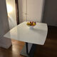 Extensible dining table BoConcept