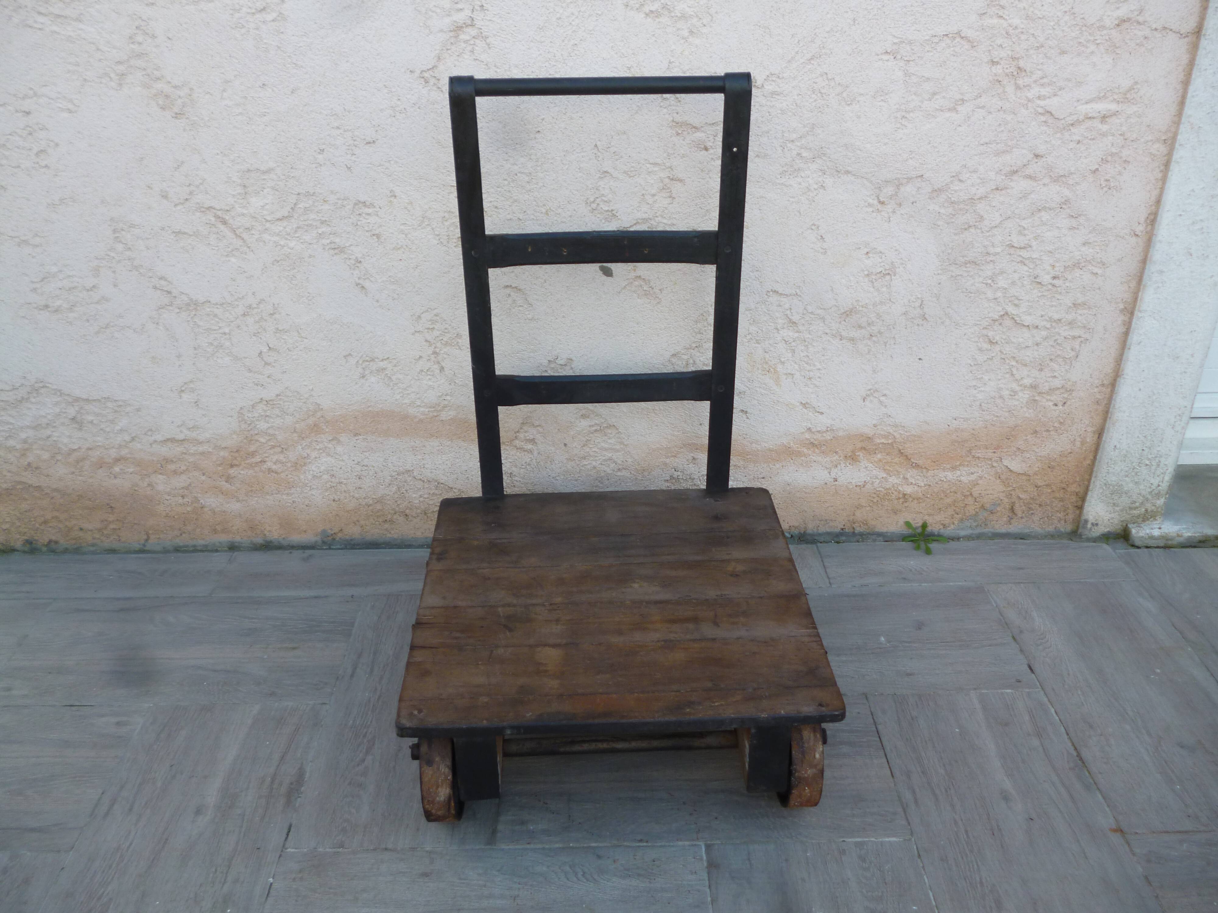industrial trolley: coffee table