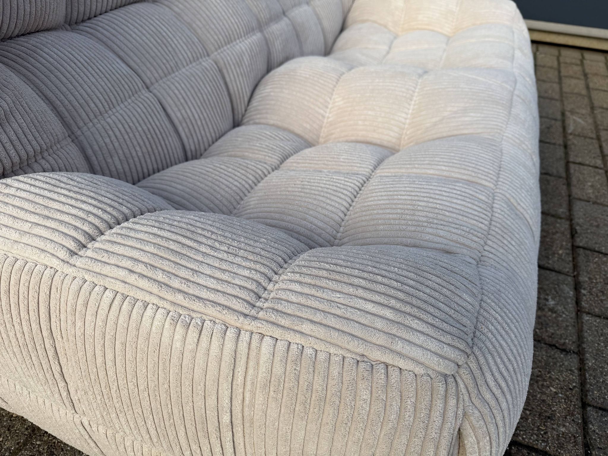 Ligne Roset Kashima 2 places Beige Velours côtelé