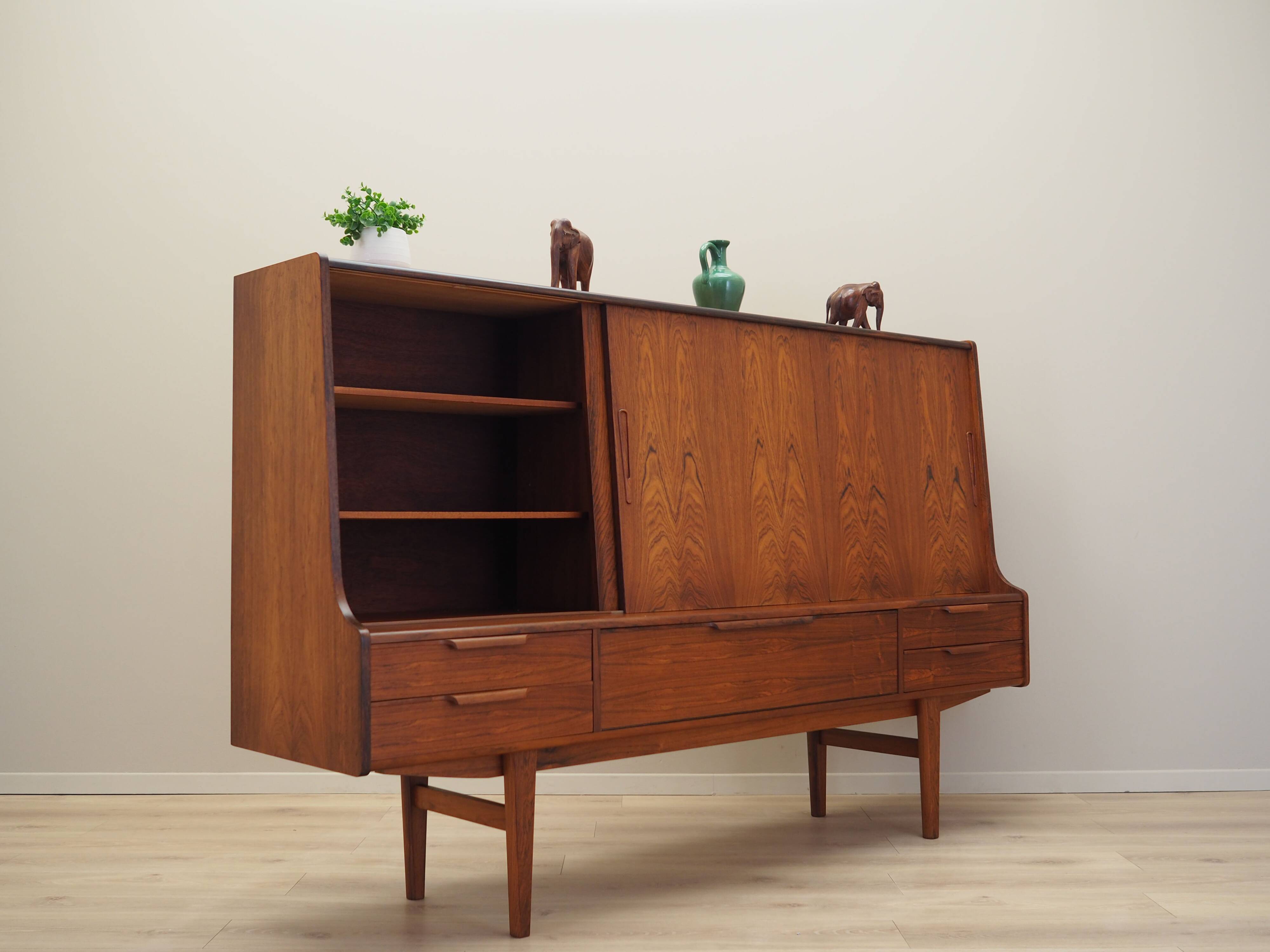 Enfilade en palissandre, design danois, années 1960, fabriqué par Luno Møbler