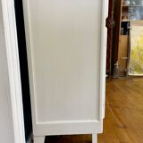 Buffet Mado low on feet compass