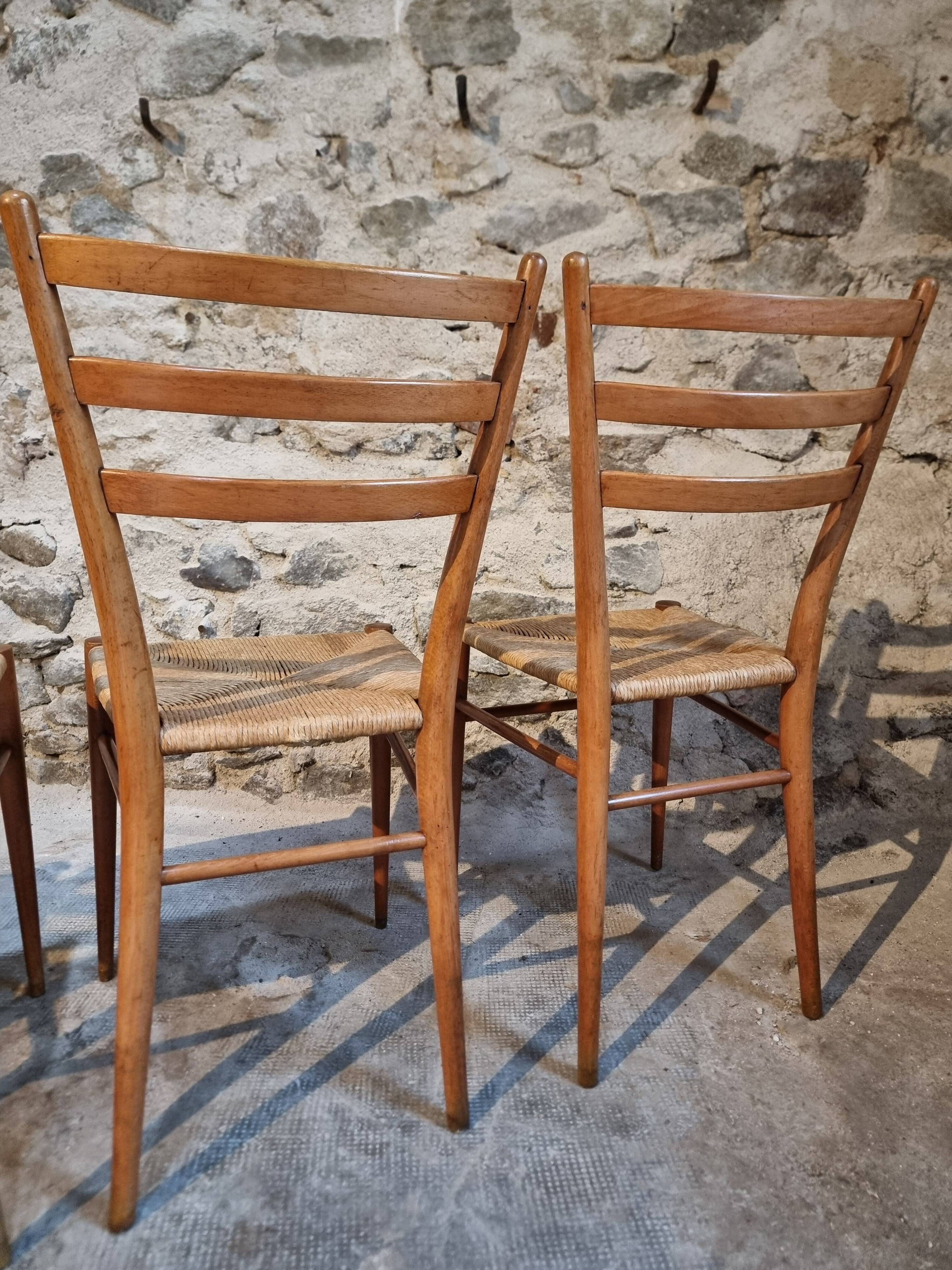 Ensemble de 4 chaises de salle à manger italiennes mid-century avec assises tressées, vers 1950–1970