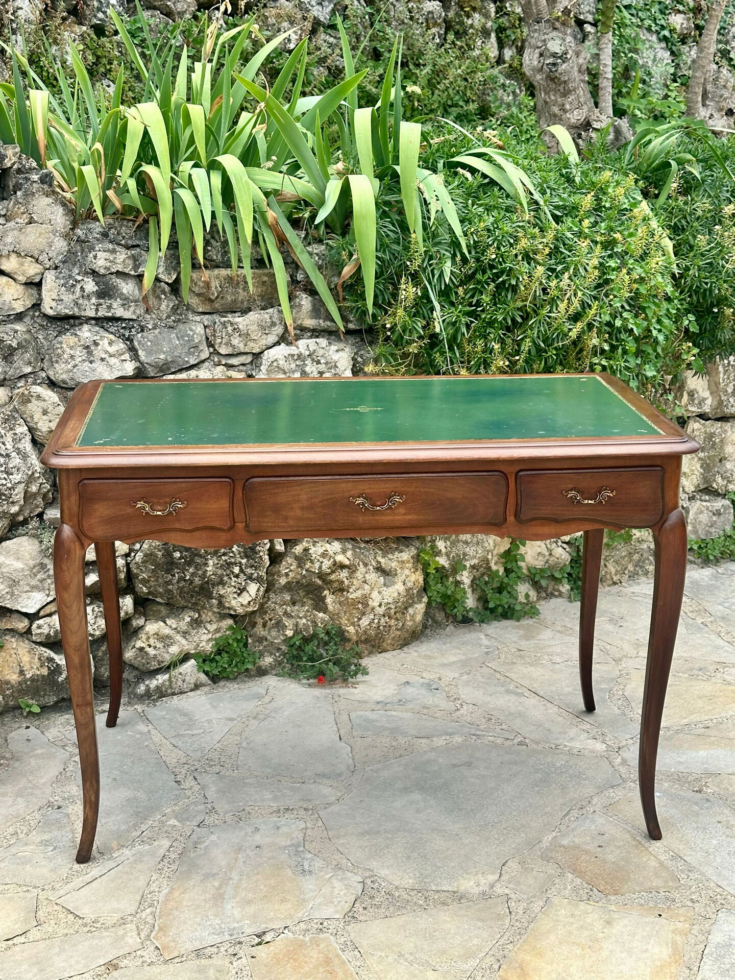 Small Flat Desk in Solid Wood in Louis XV style.