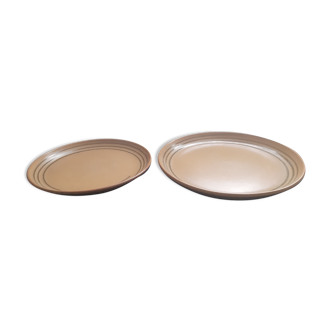 Sandstone dishes