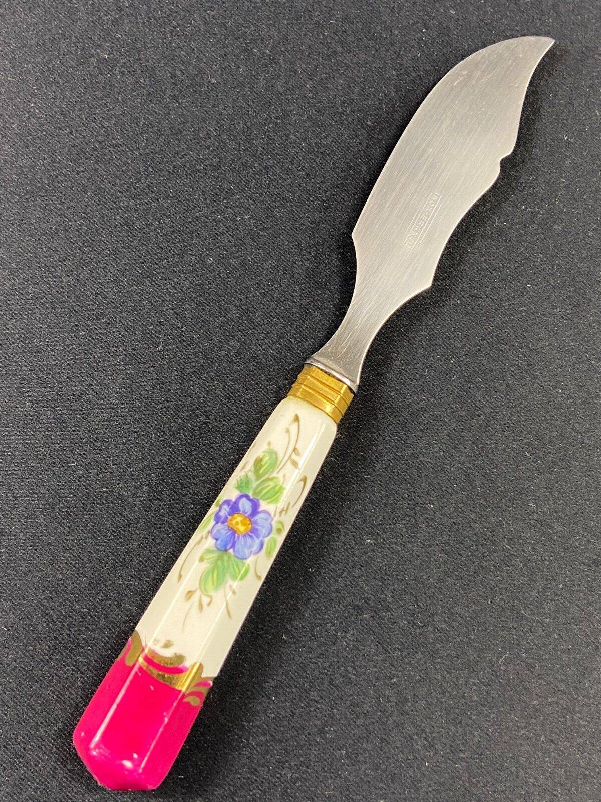 Couteau à beurre avec manche en porcelaine de style Louis XV