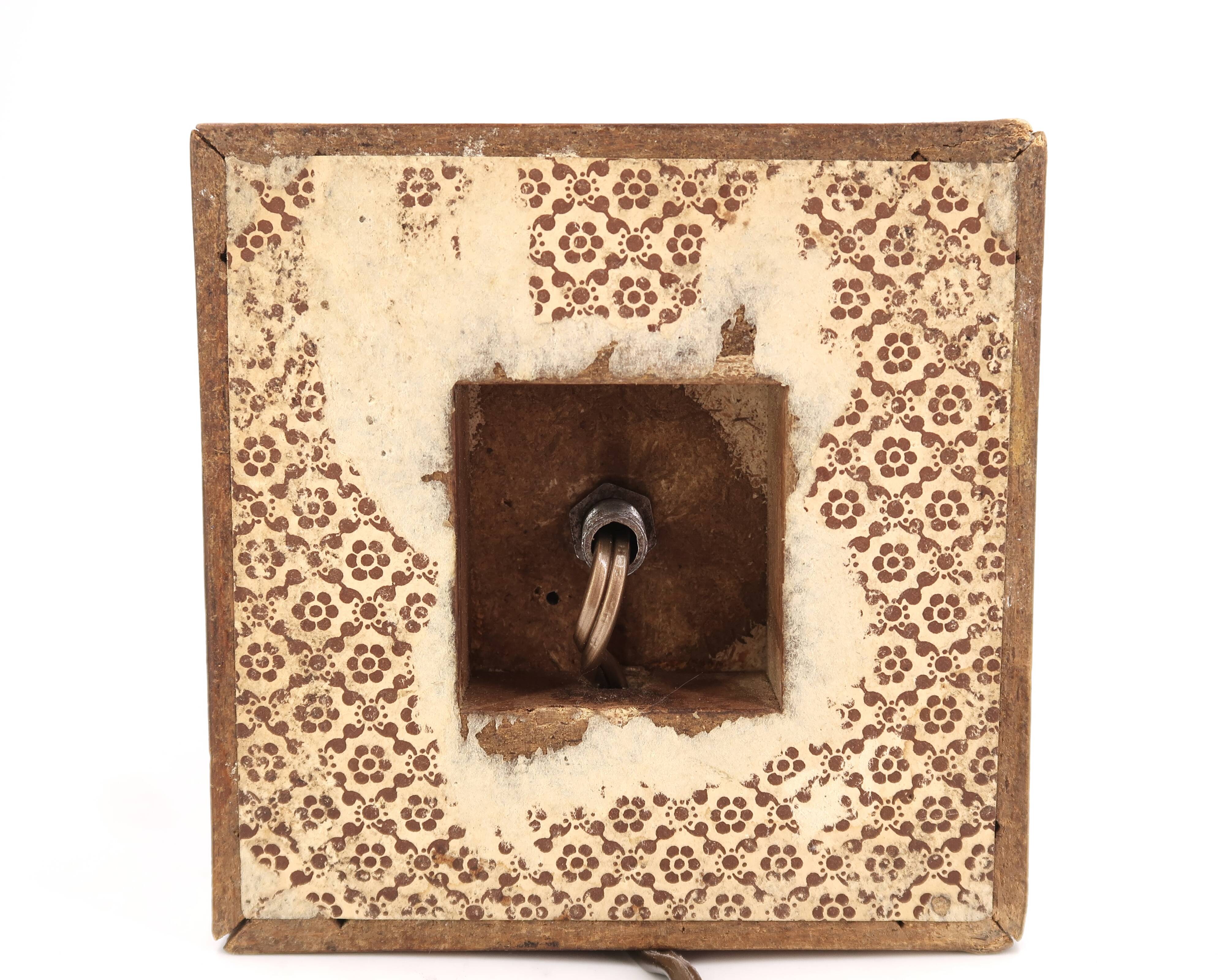 Imposant pied de lampe en marqueterie de bois, années 70