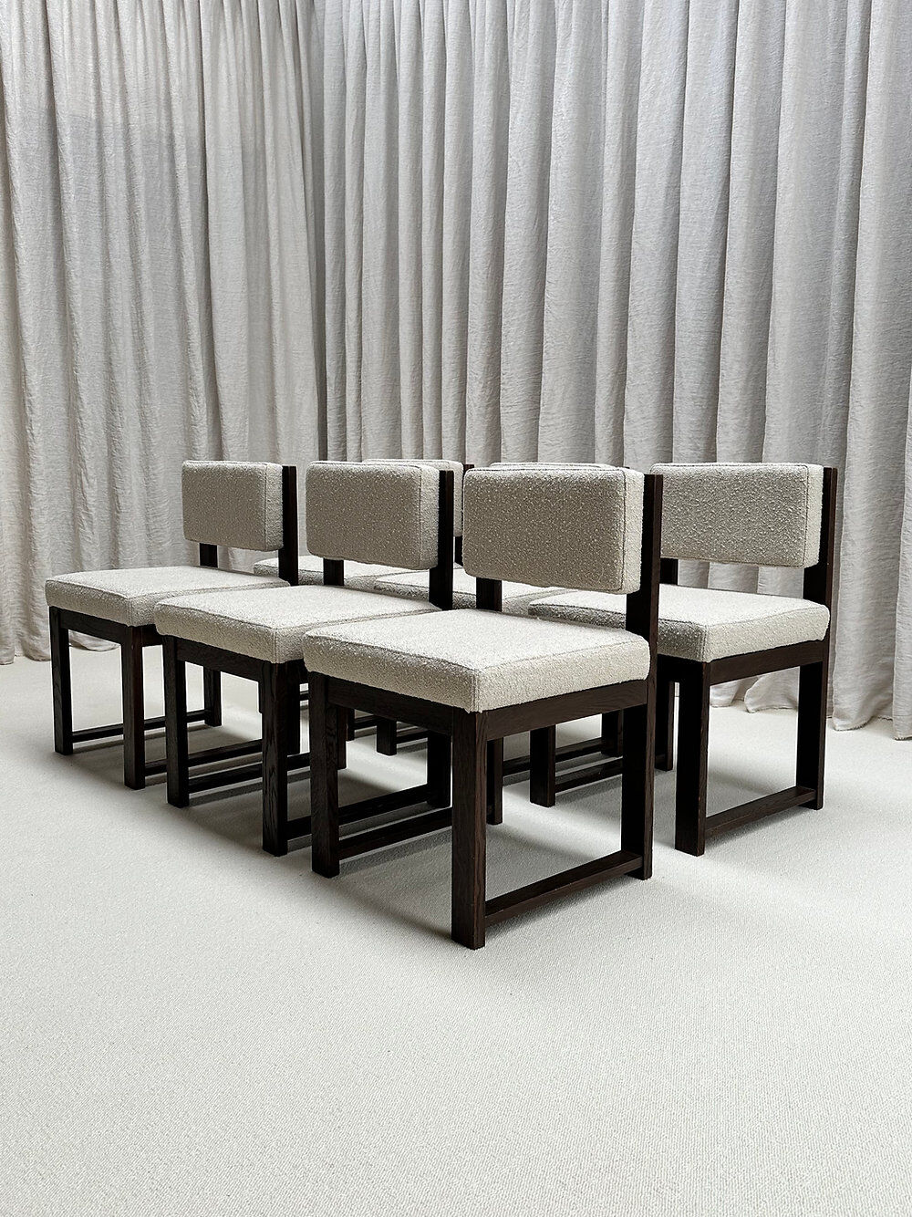 Dining set with 6 chairs and table, Roger Vanthournout, Aurora, Izegem, Belgium, 1970s.