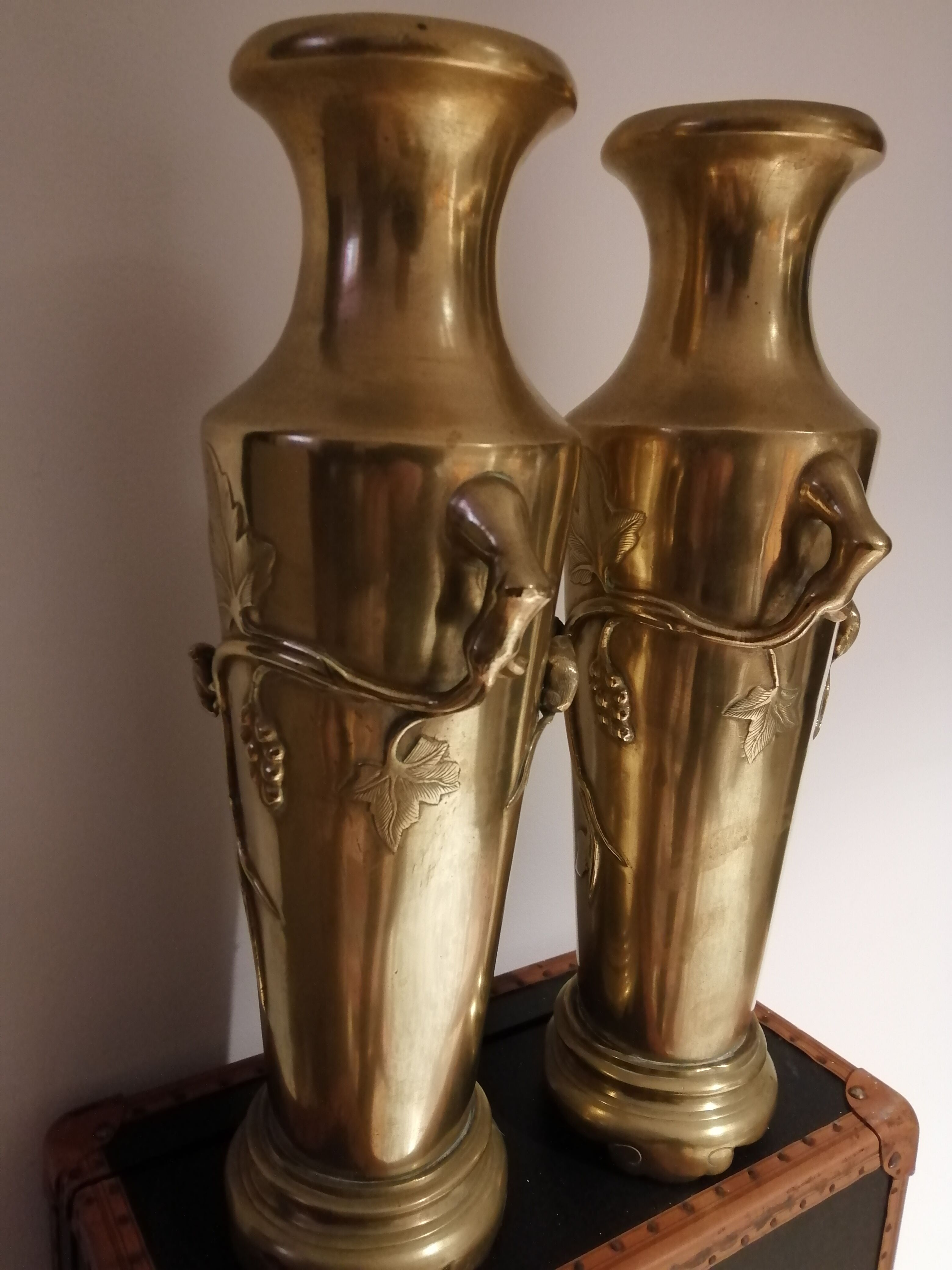 PAIR OF BRONZE VASES CHINA OR INDOCHINA EARLY 20TH