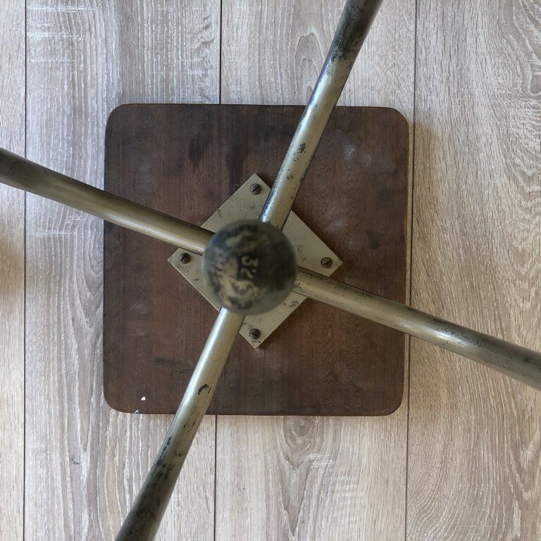 Wooden and metal school screws