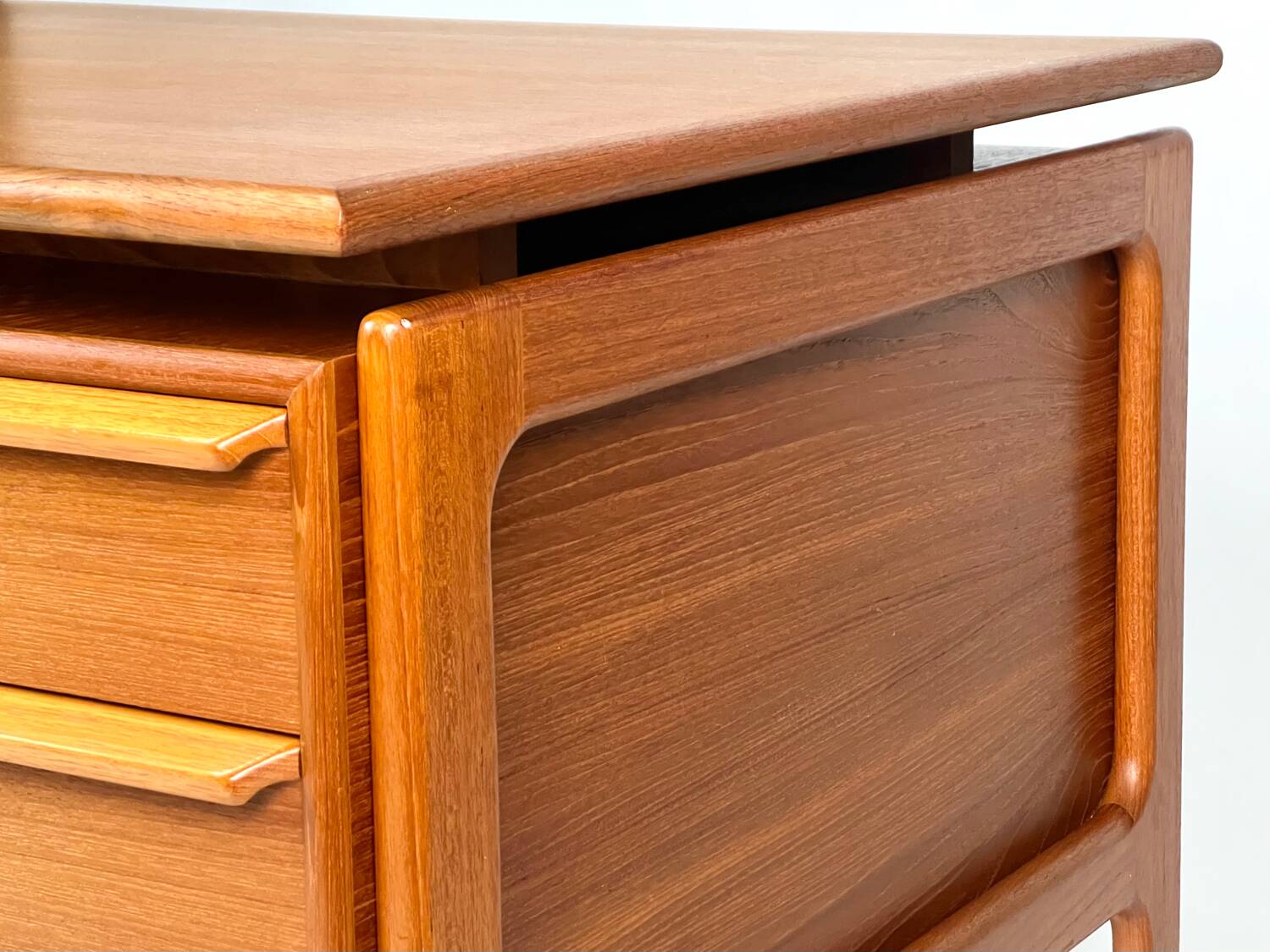 Danish Design Teak Desk by GV Møbler Vintage Mid-Century 60s 70s