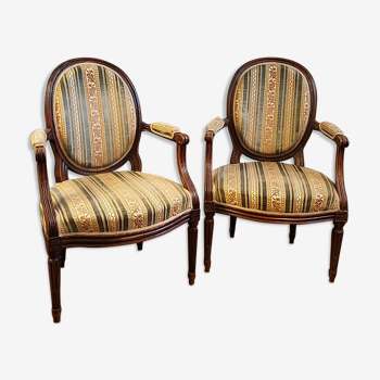 Pair of Louis XVI-era armchairs with 18th century medallions