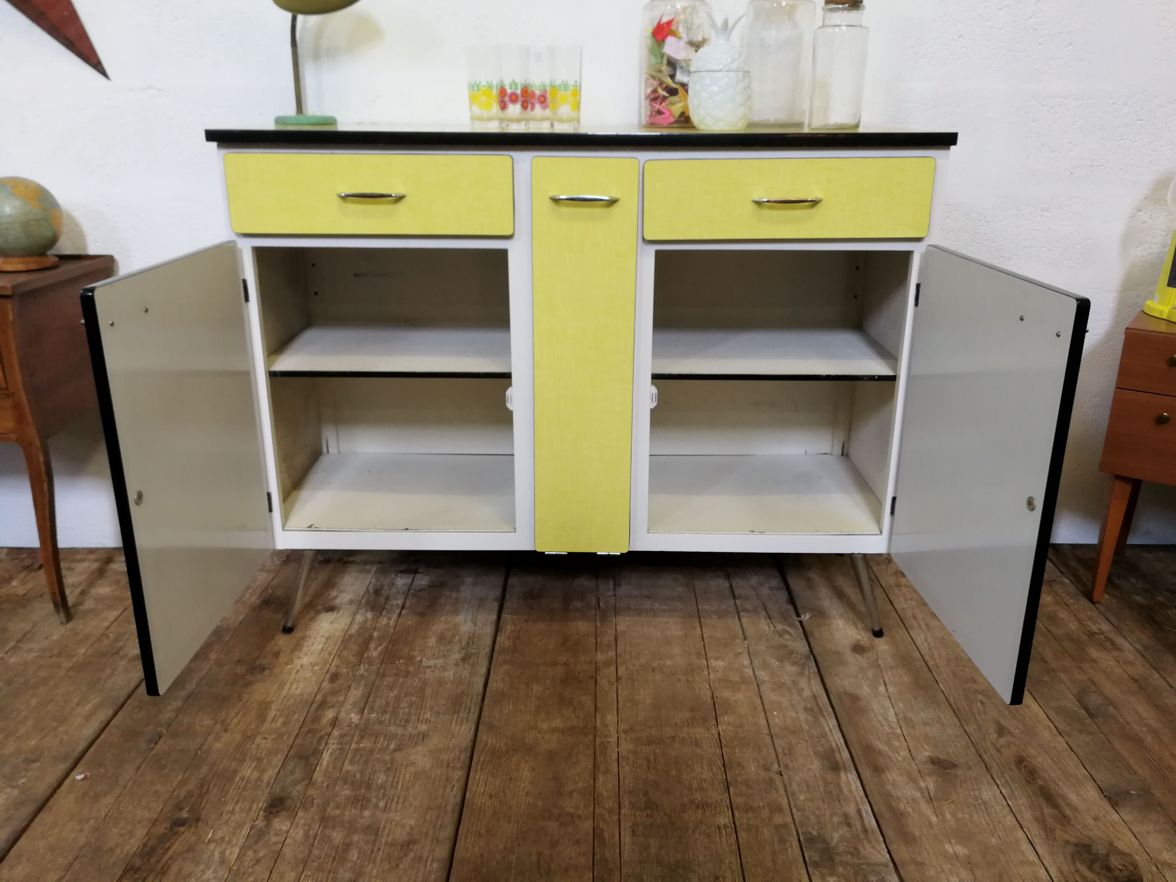 Buffet vintage formica