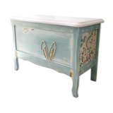 Toy box