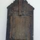Miroir à parecloses en bois doré et métal repoussé