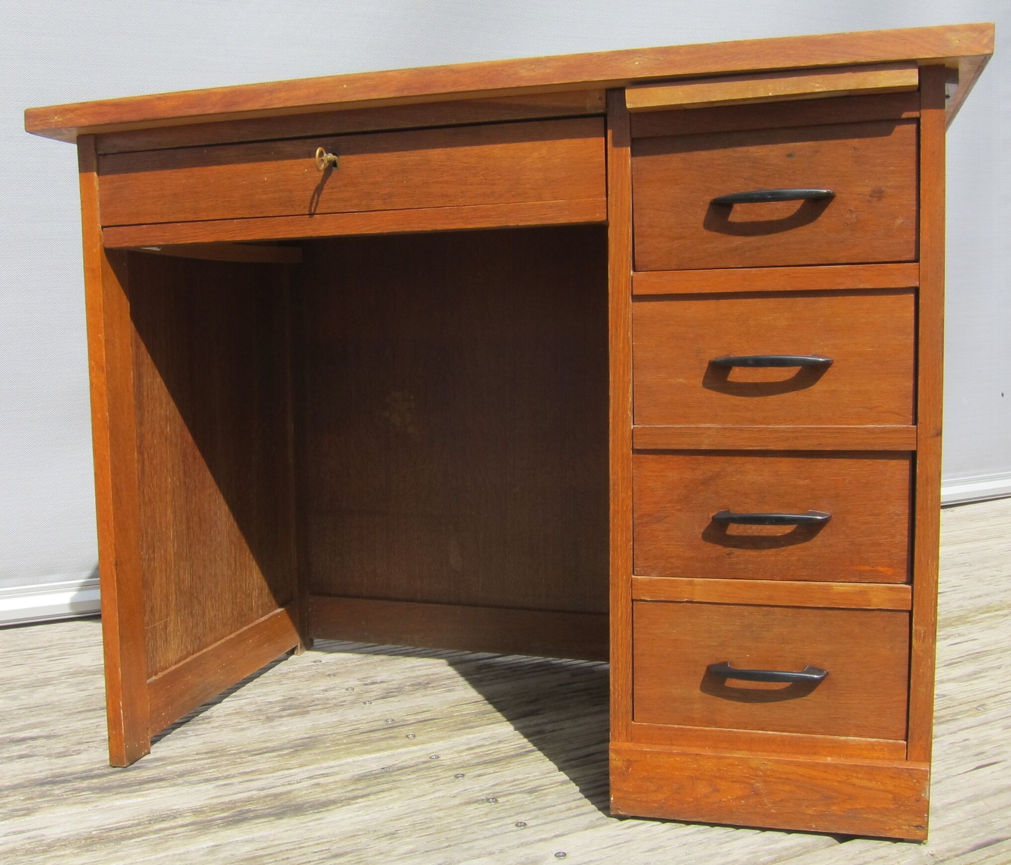 Student desk 1950 black bakelite handles